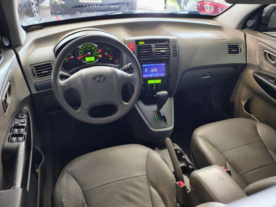 HYUNDAI-TUCSON-2.0 MPFI GLS BASE 16V 143CV 2WD FLEX 4P AUTOMÁTICO HYUNDAI-TUCSON-2015