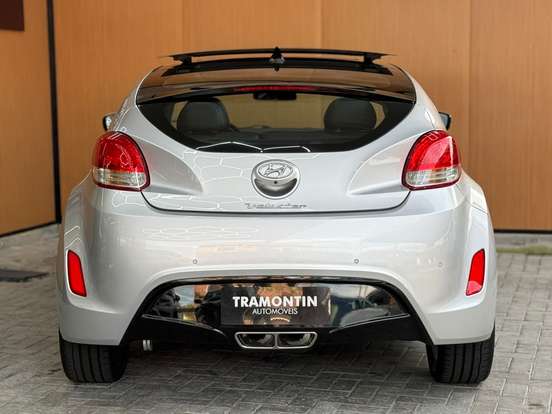 HYUNDAI-VELOSTER-2012