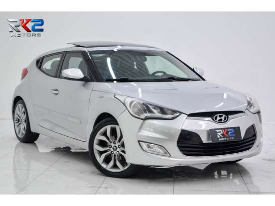 HYUNDAI-VELOSTER-2012