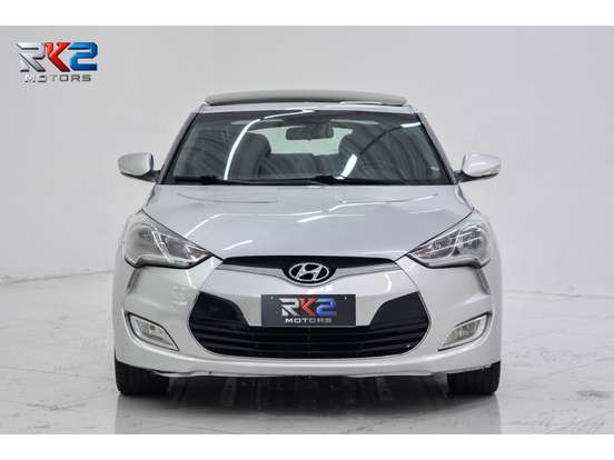 HYUNDAI-VELOSTER-2012