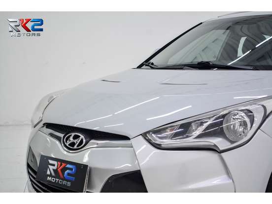 HYUNDAI-VELOSTER-2012