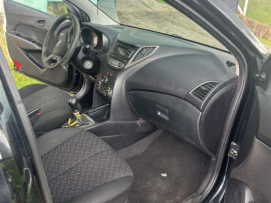 HYUNDAI-HB20-1.0 COMFORT 12V FLEX 4P MANUAL HYUNDAI-HB20-2016