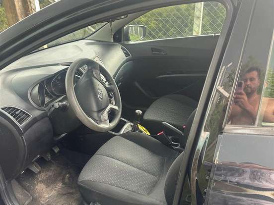 HYUNDAI-HB20-1.0 COMFORT 12V FLEX 4P MANUAL HYUNDAI-HB20-2016