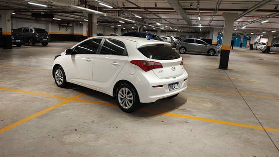 HYUNDAI HB20 1.6 COMFORT PLUS 16V FLEX 4P AUTOMÁTICO