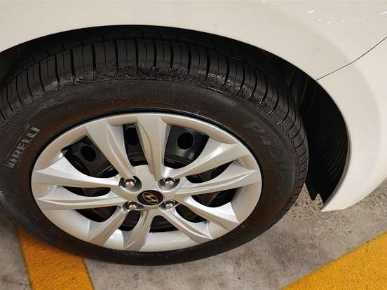 HYUNDAI-HB20-1.6 COMFORT PLUS 16V FLEX 4P AUTOMÁTICO HYUNDAI-HB20-2018