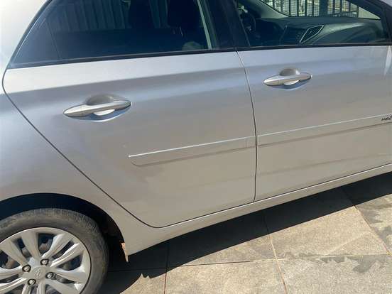 HYUNDAI-HB20-1.6 PREMIUM 16V FLEX 4P AUTOMÁTICO HYUNDAI-HB20-2018