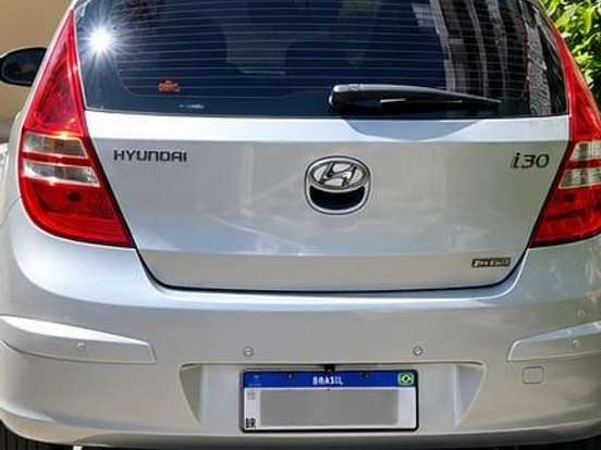 HYUNDAI-I30-2.0 MPFI GLS 16V GASOLINA 4P AUTOMÁTICO HYUNDAI-I30-2011