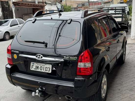 HYUNDAI-TUCSON-2.0 MPFI GLS 16V 143CV 2WD GASOLINA 4P AUTOMÁTICO HYUNDAI-TUCSON-2012