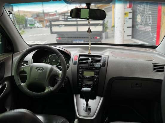 HYUNDAI-TUCSON-2.0 MPFI GLS 16V 143CV 2WD GASOLINA 4P AUTOMÁTICO HYUNDAI-TUCSON-2012