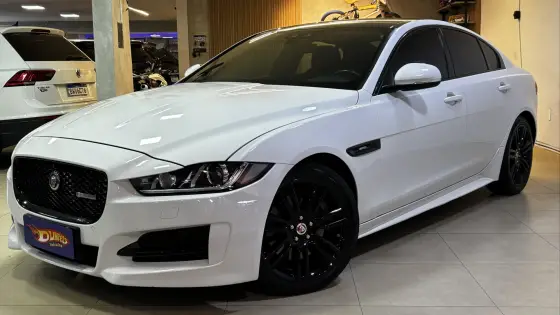 JAGUAR XE 2.0 16V INGENIUM P250 GASOLINA R-SPORT 4P AUTOMÁTICO