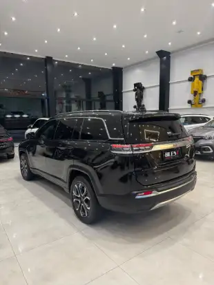 JEEP-COMMANDER-2023