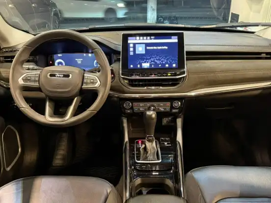 JEEP-COMMANDER-2023