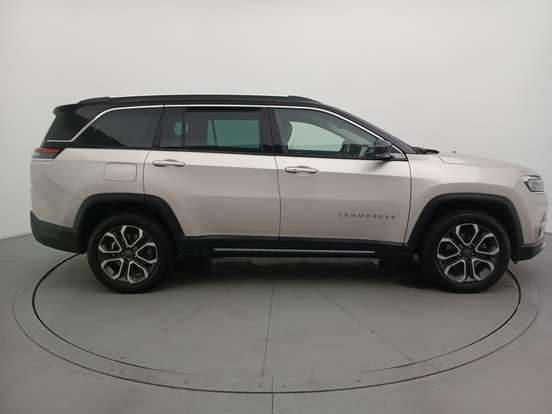 JEEP-COMMANDER-2025