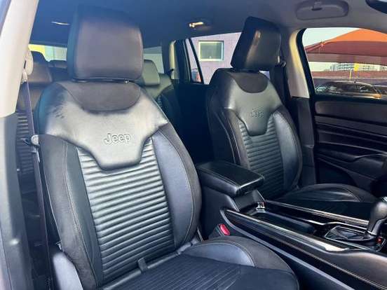 JEEP-COMMANDER-2023