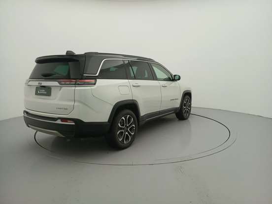 JEEP-COMMANDER-2024