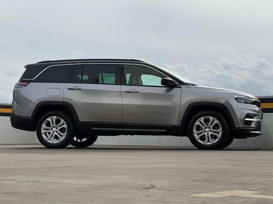 JEEP-COMMANDER-2024