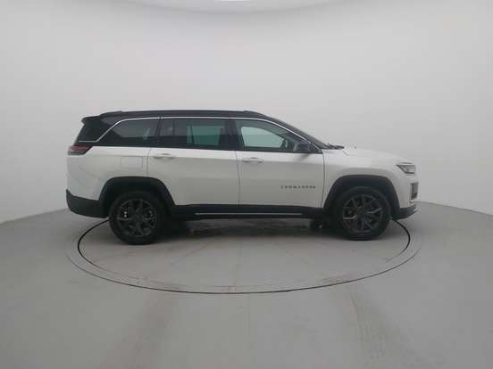 JEEP-COMMANDER-2025