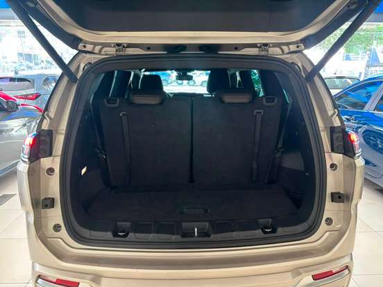 JEEP-COMMANDER-2022
