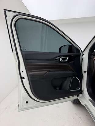JEEP-COMMANDER-2021