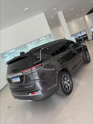 JEEP-COMMANDER-2024