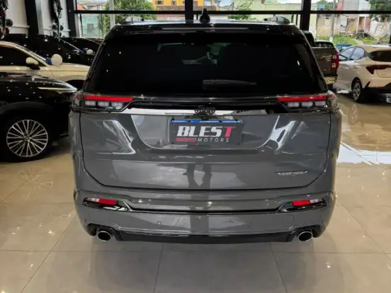 JEEP-COMMANDER-2.0 HURRICANE 4 TURBO GASOLINA BLACKHAWK AT9 JEEP-COMMANDER-2024