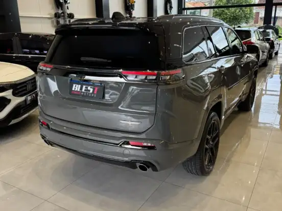 JEEP-COMMANDER-2.0 HURRICANE 4 TURBO GASOLINA BLACKHAWK AT9 JEEP-COMMANDER-2024