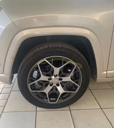 JEEP-COMMANDER-2022