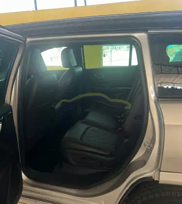 JEEP-COMMANDER-2022