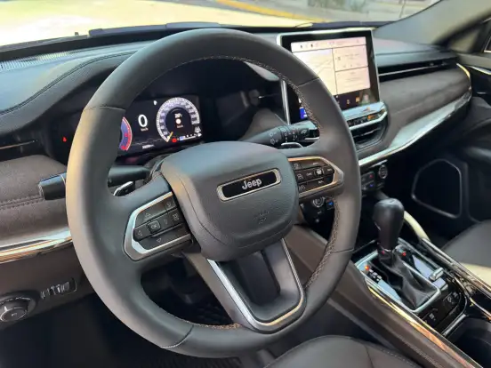 JEEP-COMMANDER-2025