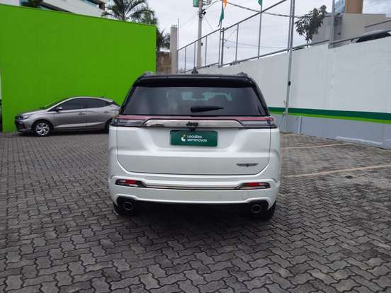JEEP-COMMANDER-2.0 HURRICANE 4 TURBO GASOLINA BLACKHAWK AT9 JEEP-COMMANDER-2025