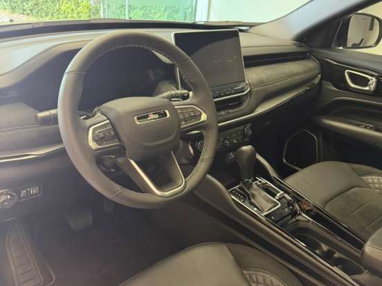 JEEP-COMMANDER-2024