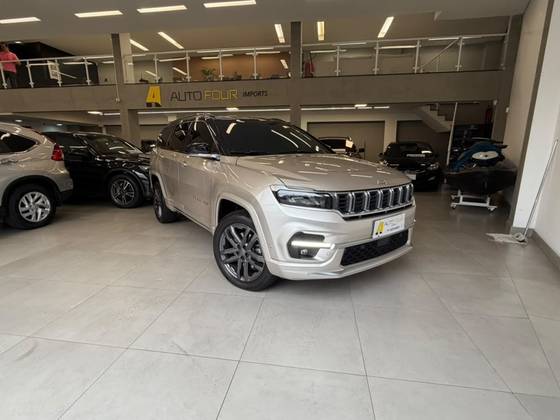 JEEP COMMANDER 2.0 HURRICANE 4 TURBO GASOLINA OVERLAND AT9