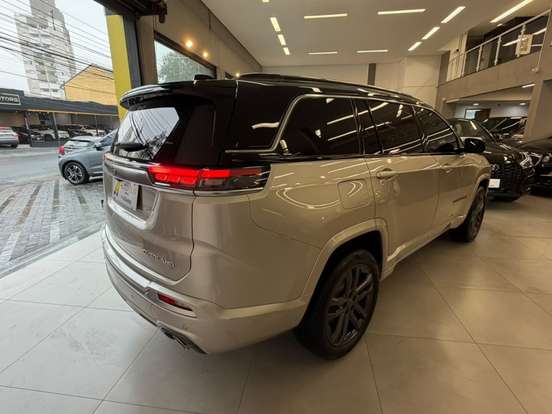 JEEP-COMMANDER-2.0 HURRICANE 4 TURBO GASOLINA OVERLAND AT9 JEEP-COMMANDER-2024