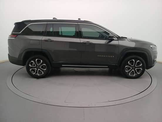 JEEP-COMMANDER-2022
