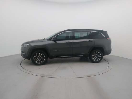 JEEP-COMMANDER-2023