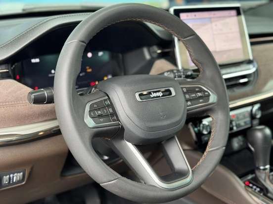 JEEP-COMMANDER-2022