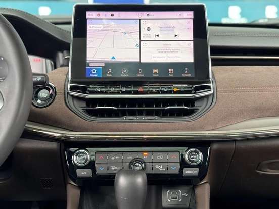 JEEP-COMMANDER-2022