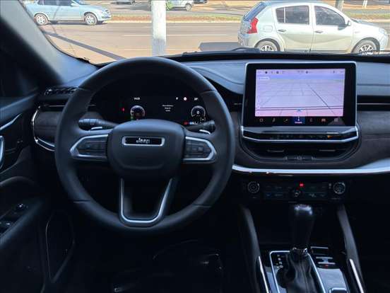 JEEP-COMMANDER-2022