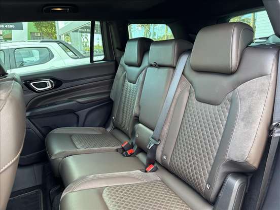 JEEP-COMMANDER-2.0 TD380 TURBO DIESEL OVERLAND AT9 JEEP-COMMANDER-2022