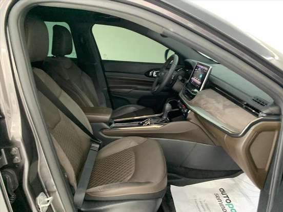 JEEP-COMMANDER-2025