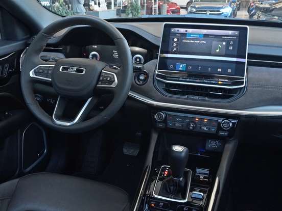 JEEP-COMMANDER-2025