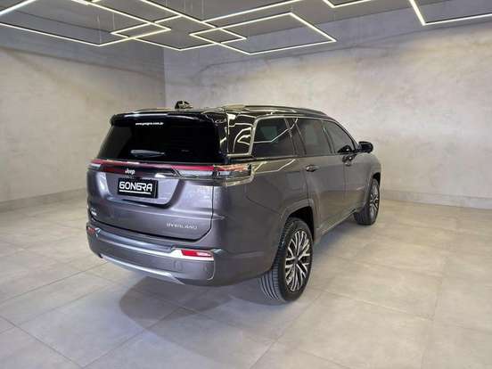 JEEP-COMMANDER-2025