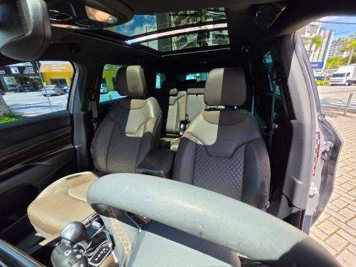JEEP-COMMANDER-2.2 TURBO DIESEL OVERLAND AT9 JEEP-COMMANDER-2024