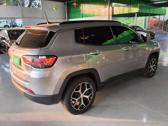 JEEP-COMPASS-2024
