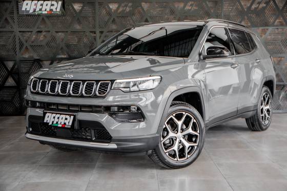 JEEP COMPASS 1.3 T270 TURBO FLEX LONGITUDE AT6
