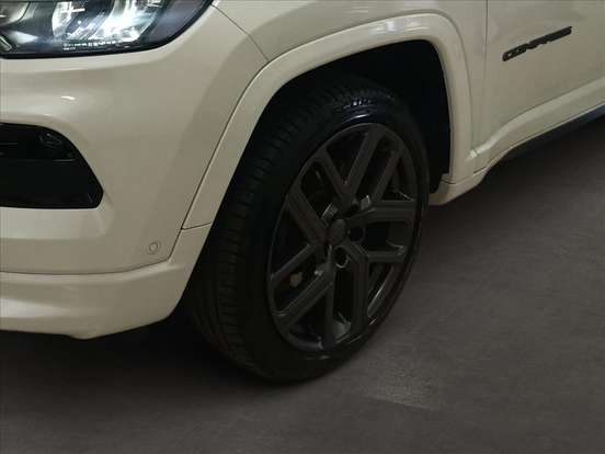 JEEP-COMPASS-2024