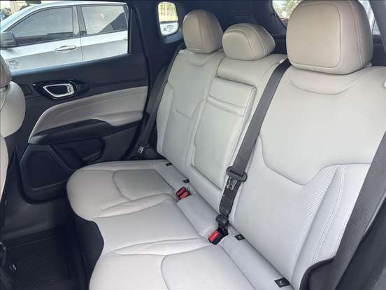 JEEP-COMPASS-2022