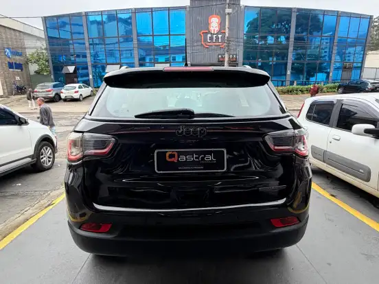 JEEP-COMPASS-2.0 16V FLEX NIGHT EAGLE AUTOMÁTICO JEEP-COMPASS-2018