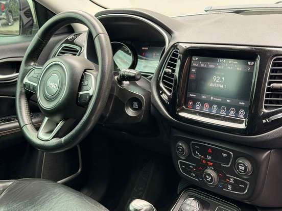 JEEP-COMPASS-2.0 16V DIESEL LIMITED 4X4 AUTOMÁTICO JEEP-COMPASS-2018