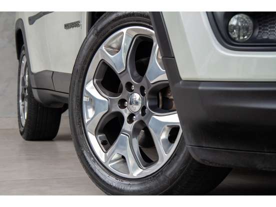 JEEP-COMPASS-2.0 16V FLEX LONGITUDE AUTOMÁTICO JEEP-COMPASS-2018